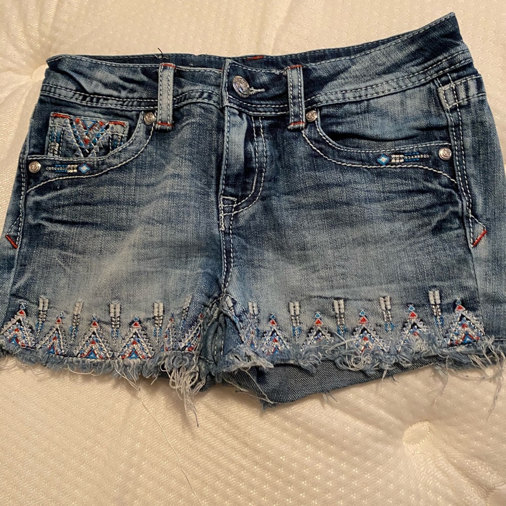 Girls grace cut offs